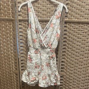 American Eagle Outfitters Floral Jumpsuit - Cream and Pink